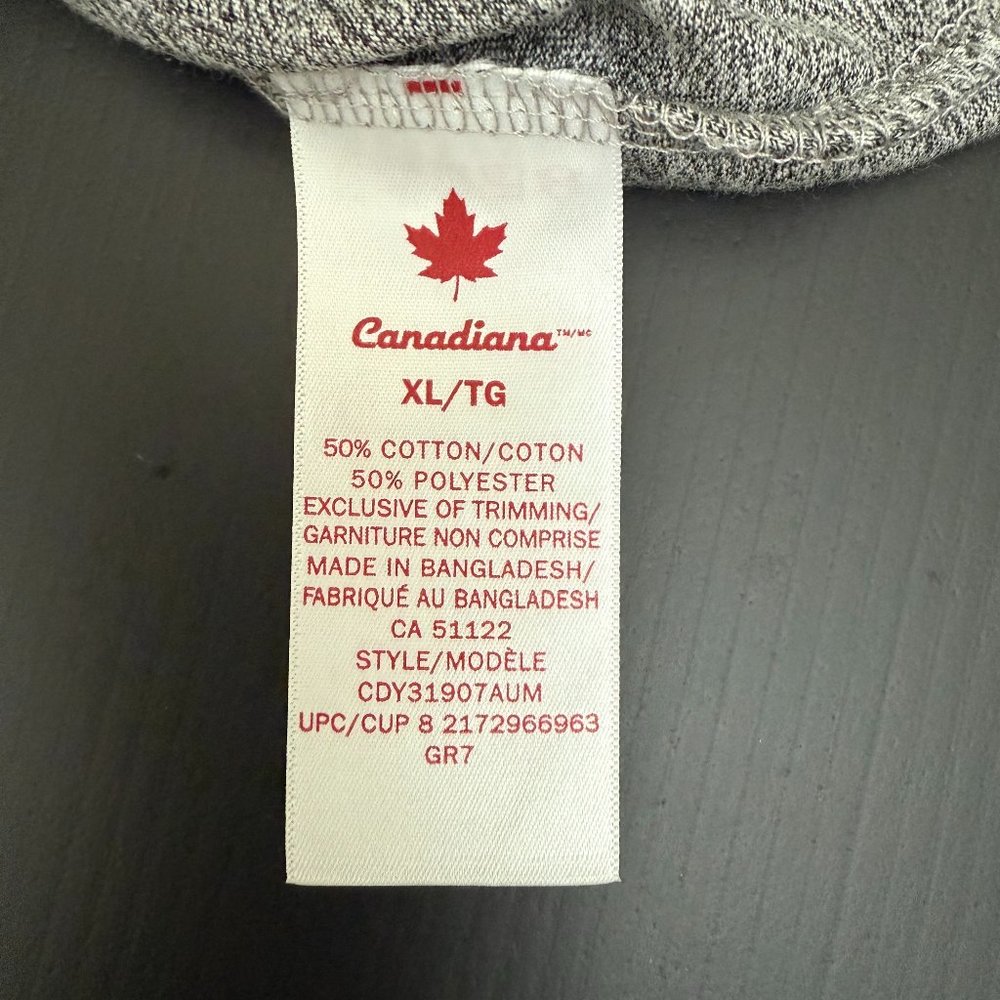 3D Canada T-Shirt Protruding Letters Size L NWT - Picture 8 of 9